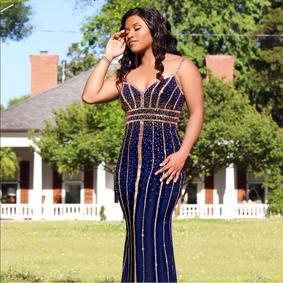 Like New Dress, Rose Gold GLOW Formal Prom Homecoming Dress Sz 6 - Picture 8 of 8